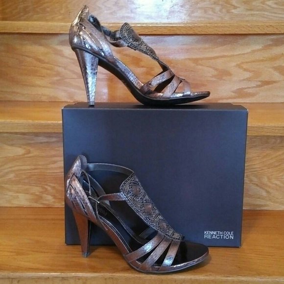 Kenneth Cole Pewter Jewelled Sandals, 8-1/2 - Picture 3 of 9